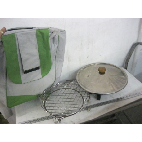ELECTRIC WOK, DRYING RACKS & CASE