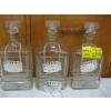 Image 3 : 3 DECANTERS & 4 GLASSES