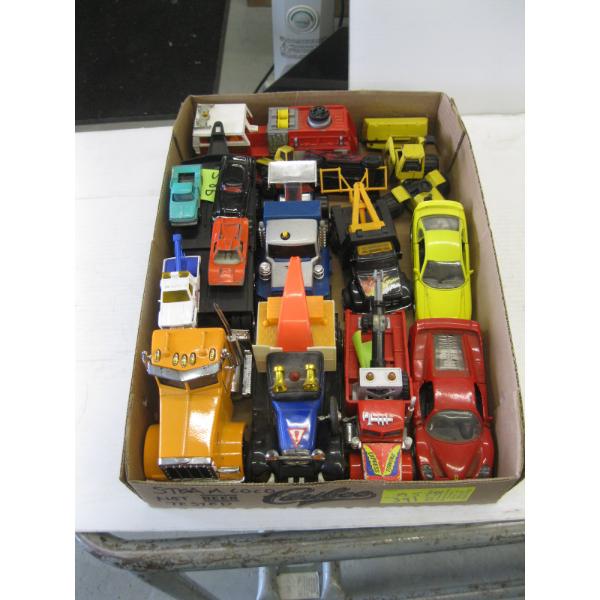 6 MEDIUM SIZE VINTAGE TOY TRUCKS & VINTAGE TOY CARS/TRUCKS