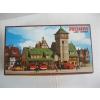 Image 4 : 3 TRAIN BUILDING MODELS