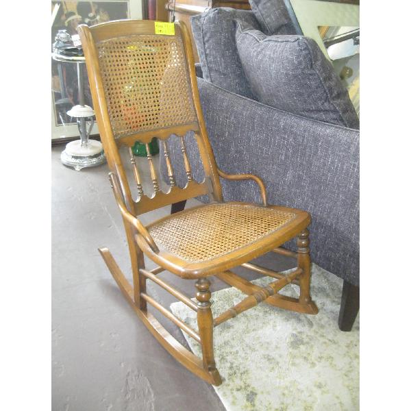 CANEBACK SLIPPER ROCKER