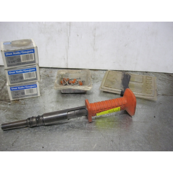 REMINGTON POWDER ACTUATED NAILER W/NAILS & SHOTS