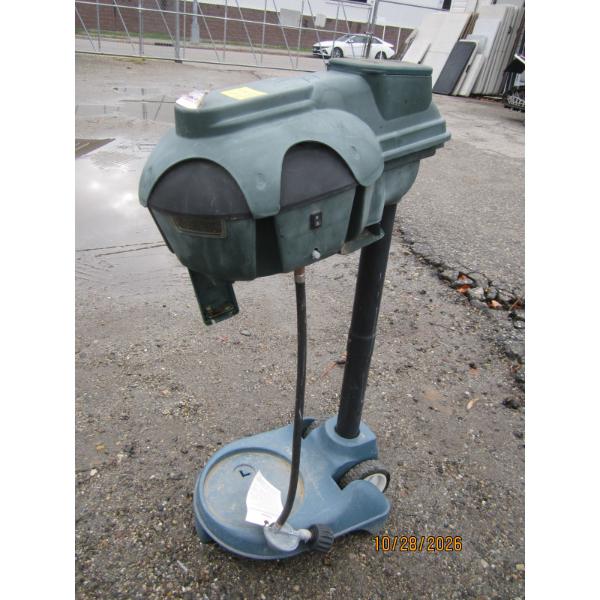 PROPANE POWERED MOSQUITO CATCHER