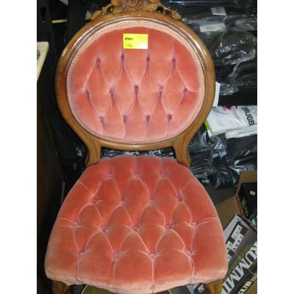 BALLOON BACK DIAMOND TUFT WOOD FRAME CHAIR