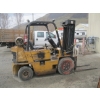 Image 2 : CATERPILLAR FORKLIFT 8800# - IN GOOD RUNNING CONDITION, PROPANE, COMES W/TANK
