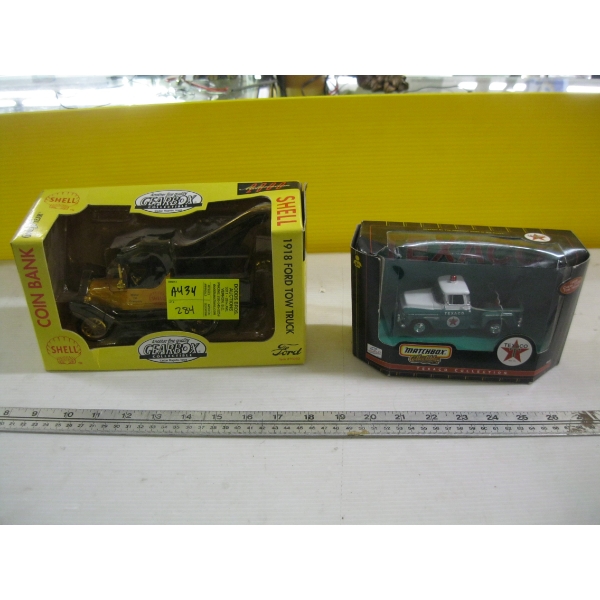 2 DIECAST TOW TRUCKS