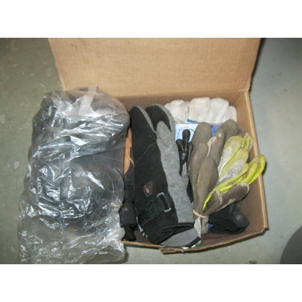 BOX OF ASST. GLOVES