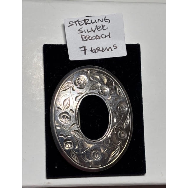 STERLING SILVER BROACH, 7G