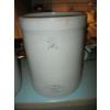 Image 2 : 3 CROCKERY ITEMS