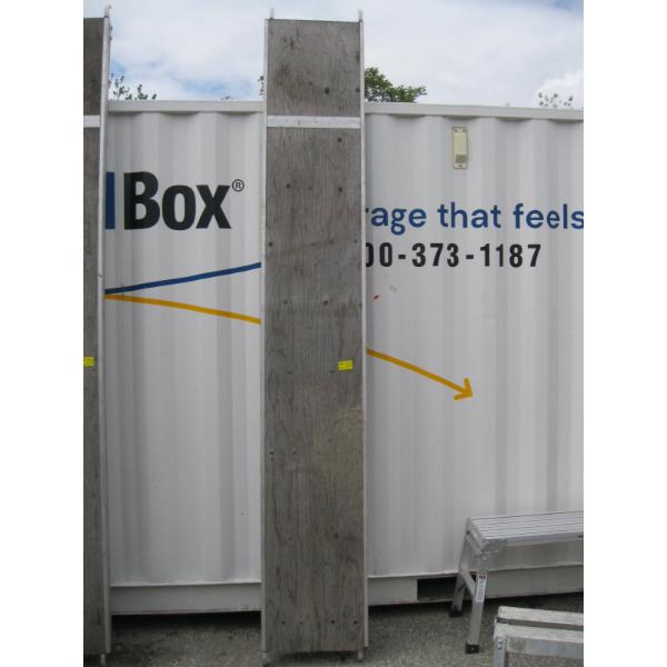 SCAFFOLDING PLANK