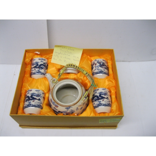 CHINESE TEA SET