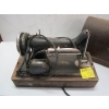 Image 2 : COLLECTABLE SINGER SEWING MACHINE