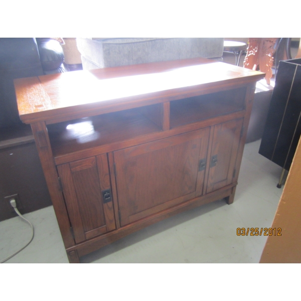 3 DOOR CABINET W/LOWER SHELVES