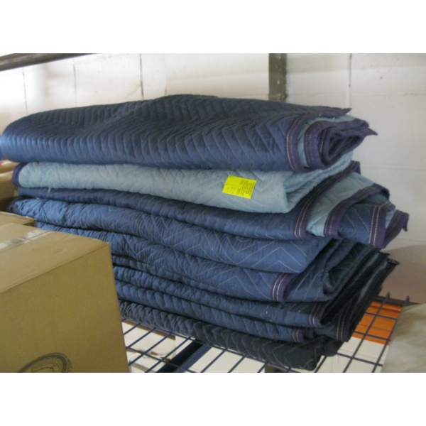 8 MOVING BLANKETS