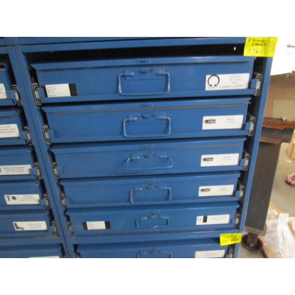 5 DRAWER CABINET UNIT W/DRAWERS & CONTENTS - RIVETS, GREASE NIPPLES, BRASS FITTINGS, ETC.
