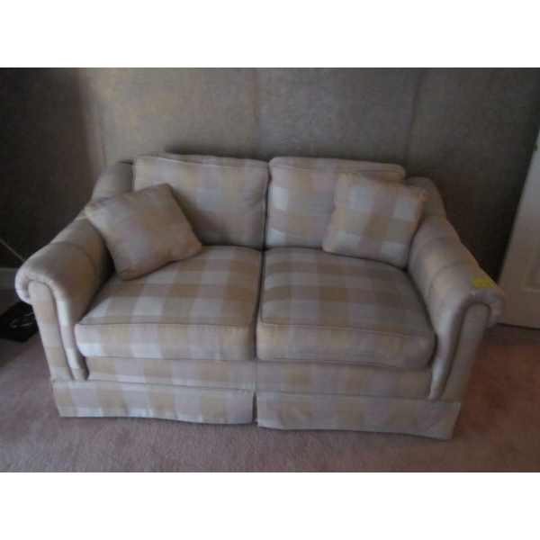 SM. UPHOLSTERED LOVE SEAT