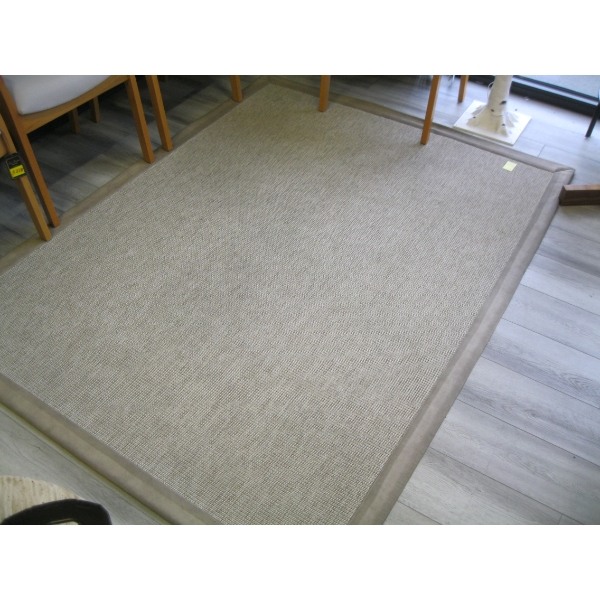 APPROX. 153X201CM AREA CARPET