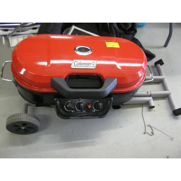 COLEMAN GAS BBQ ON STAND W/BAG