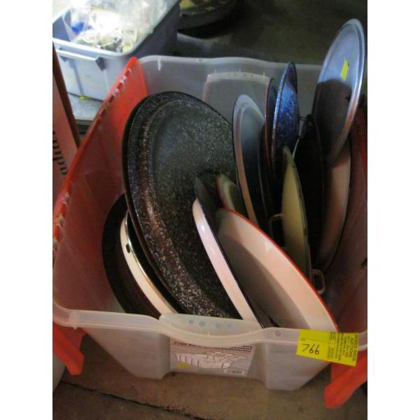 TUB OF ASST. ENAMEL LIDS