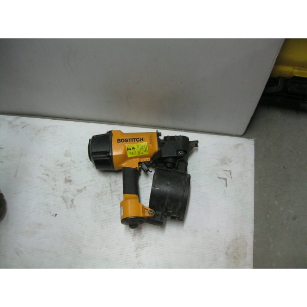 BOSTITCH AIR COILER NAILER