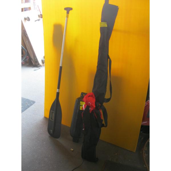PADDLE, FLAG W/POLE & BOAT BUMPER