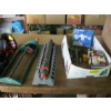 Image 7 : 2 FLATS OF SPRINKLERS, LIGHT BULBS, SENSOR LIGHT, ETC.