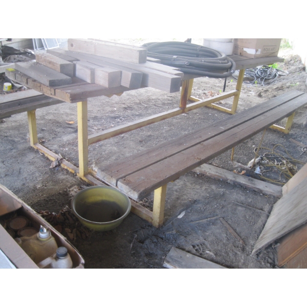 LG. METAL & WOOD PICNIC TABLE