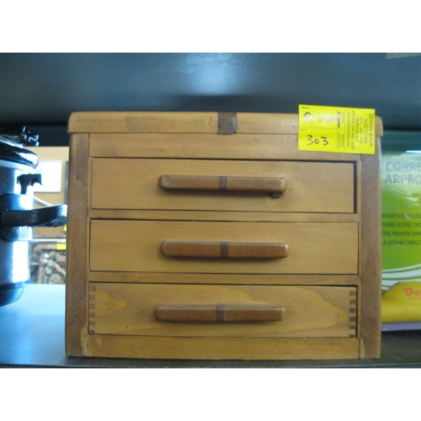 SM. 3 DRAWER WOOD CHEST