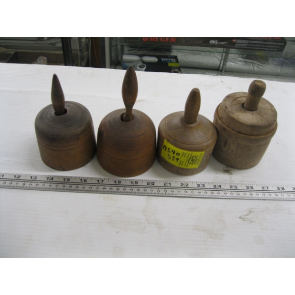 4 ROUND WOODEN BUTTER STAMPS