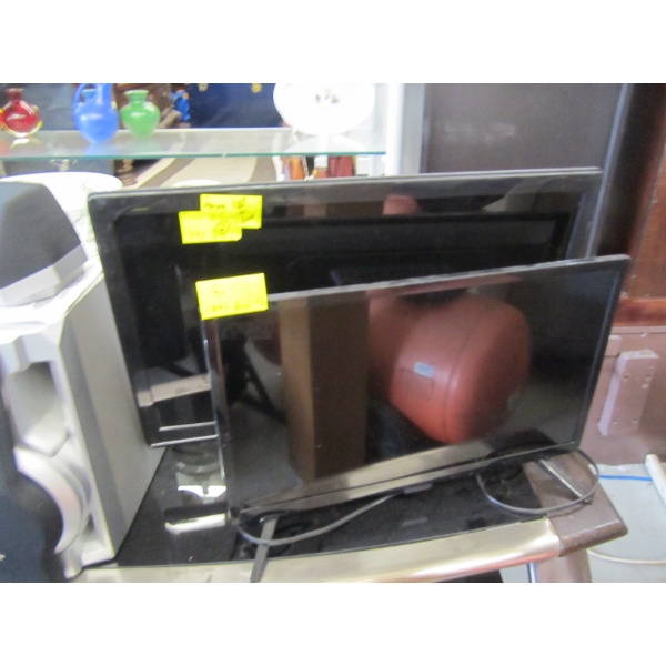 HP MONITOR & A SMALL INSIGNIA TV