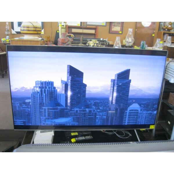 65" SAMSUNG TV