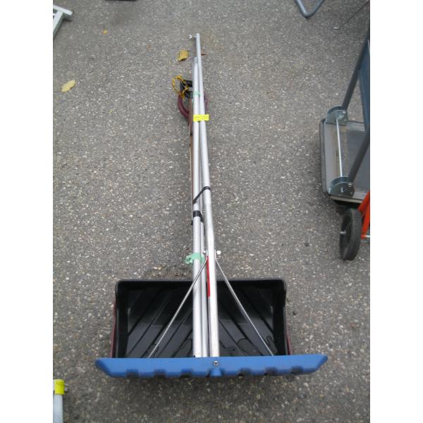 2 SNOW SHOVELS & A SNOW ROOF SHOVEL