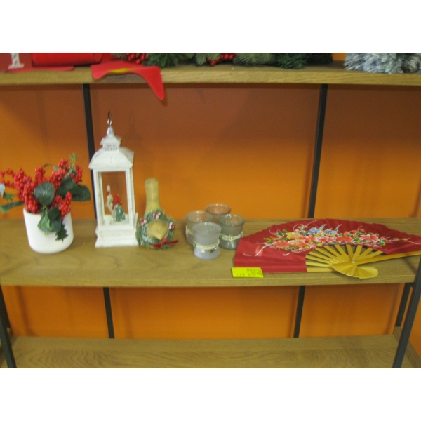 CHRISTMAS DECORATIONS, CANDLEHOLDER, FAN, ETC.
