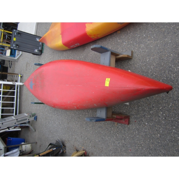 KAYAK W/STANDS