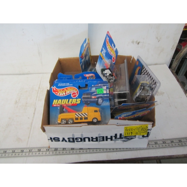 10 HOT WHEELS