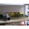 Image 1 : DEWALT ANGLE GRINDER