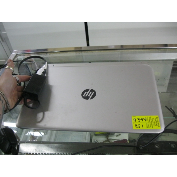 HP PAVILLION 15 NOTEBOOK LAPTOP - COMPLETE W/POWER SUPPLY