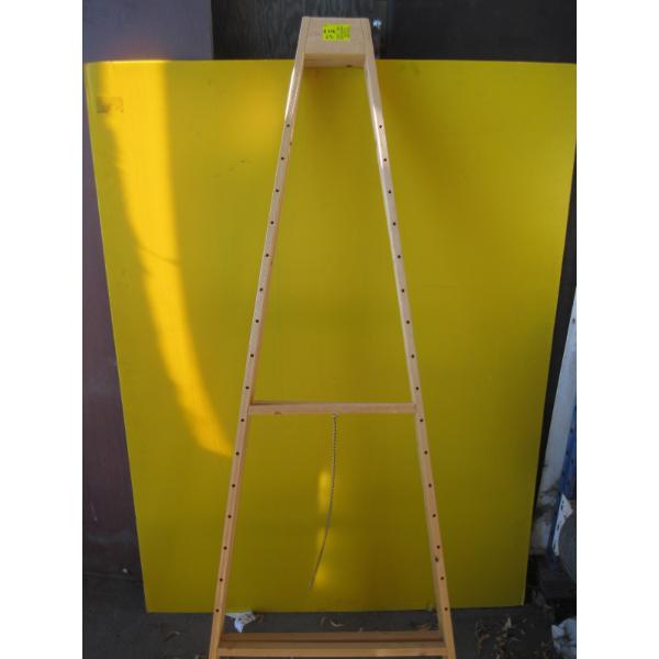 WOODEN EASEL