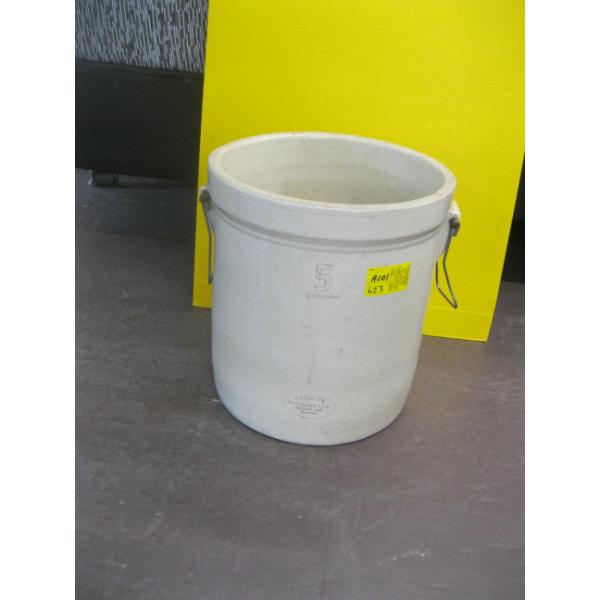 5 GALLON MEDALTA CROCK