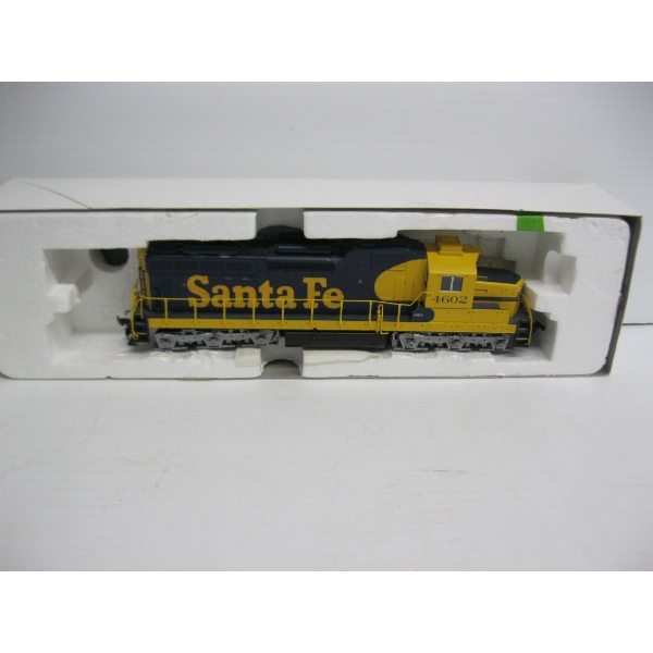 ATLAS SANTA FE HO SCALE ENGINE