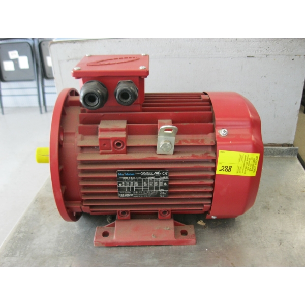 MAX MOTION 2022 7.5HP MOTOR, 3 PHASE??