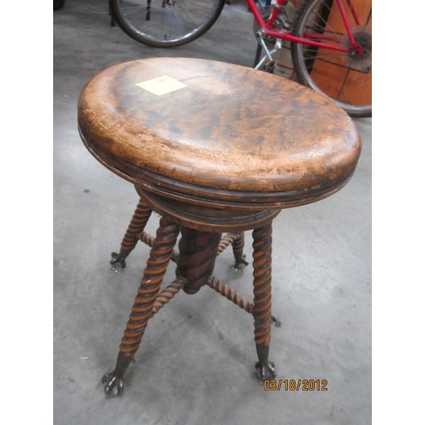 BALL & CLAW BARLEY TWIST LEG PIANO STOOL