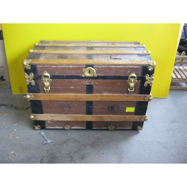 WOOD BOUND STEAMER TRUNK
