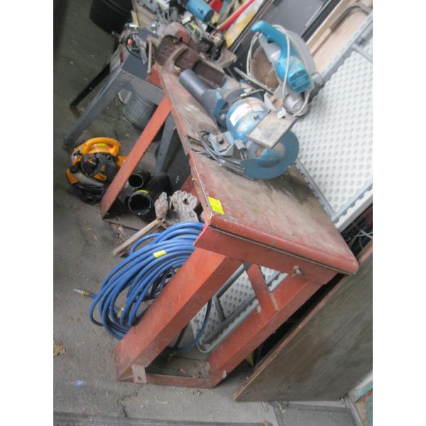 HEAVY DUTY IRON TOP WORKBENCH W/4" BENCH VISE & BENCH GRINDER