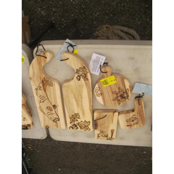 4 CUTTING/CHARCUTERIE BOARDS