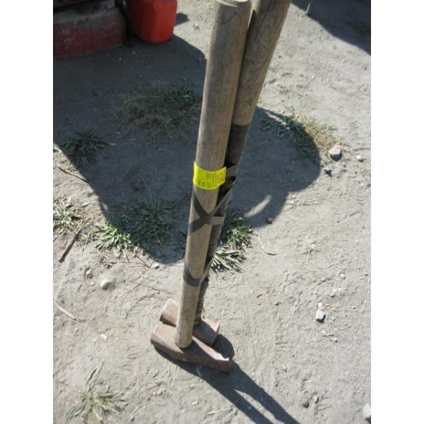 SLEDGEHAMMER & SPLITTING MAUL