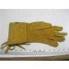 Image 2 : PAIR OF LEATHER BEADED GLOVES