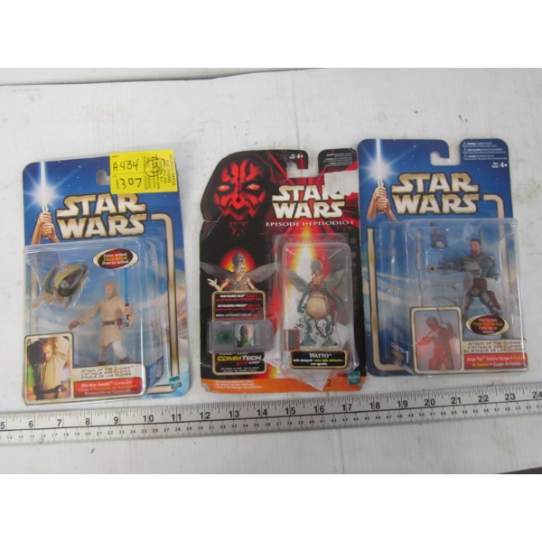 3 STAR WARS FIGURINES
