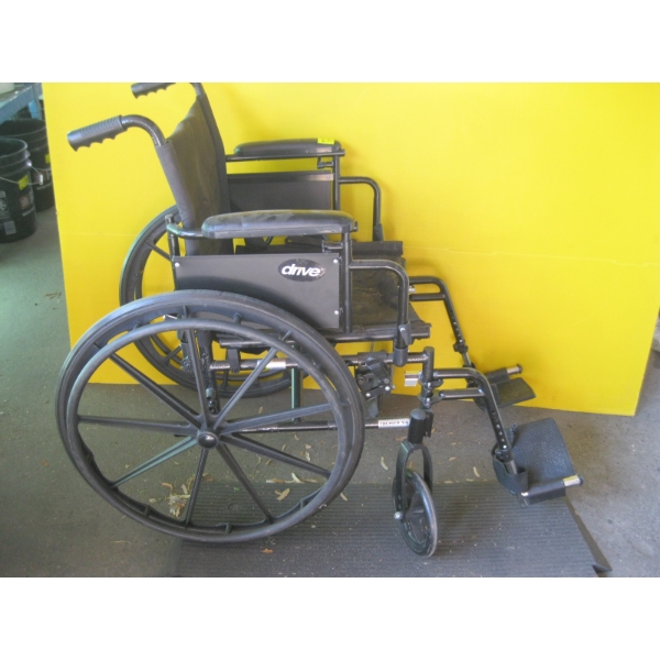FOLDING BLACK WHEELCHAIR W/CUSHION