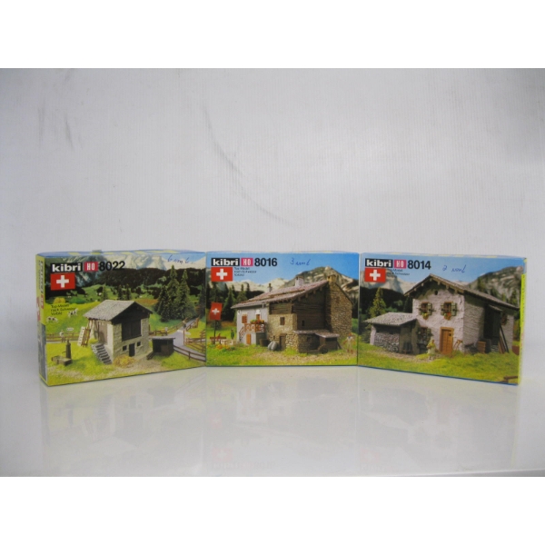 3 HO SIZE BUILDINGS